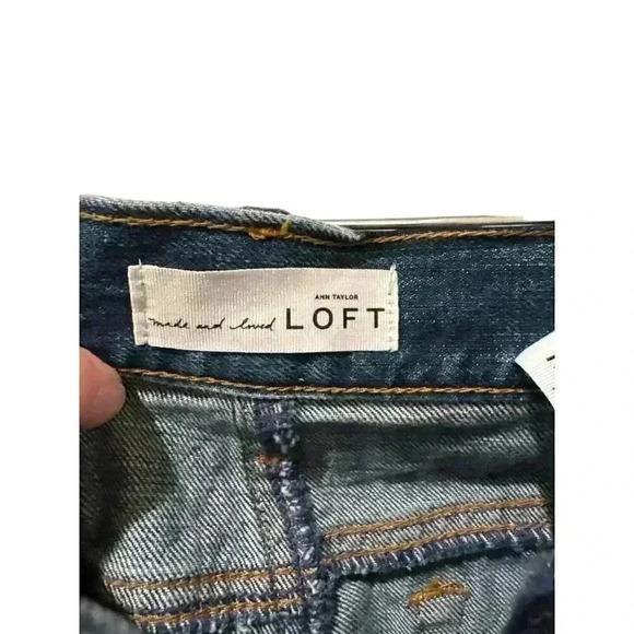 Loft denim shorts in size 2, Good used condition. - Picture 2 of 5
